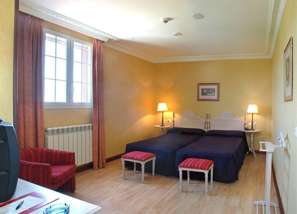 Hotel San Camilo Наварете Екстериор снимка